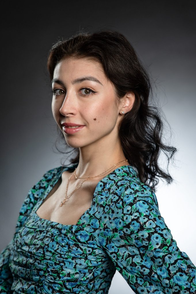 Анна Попович