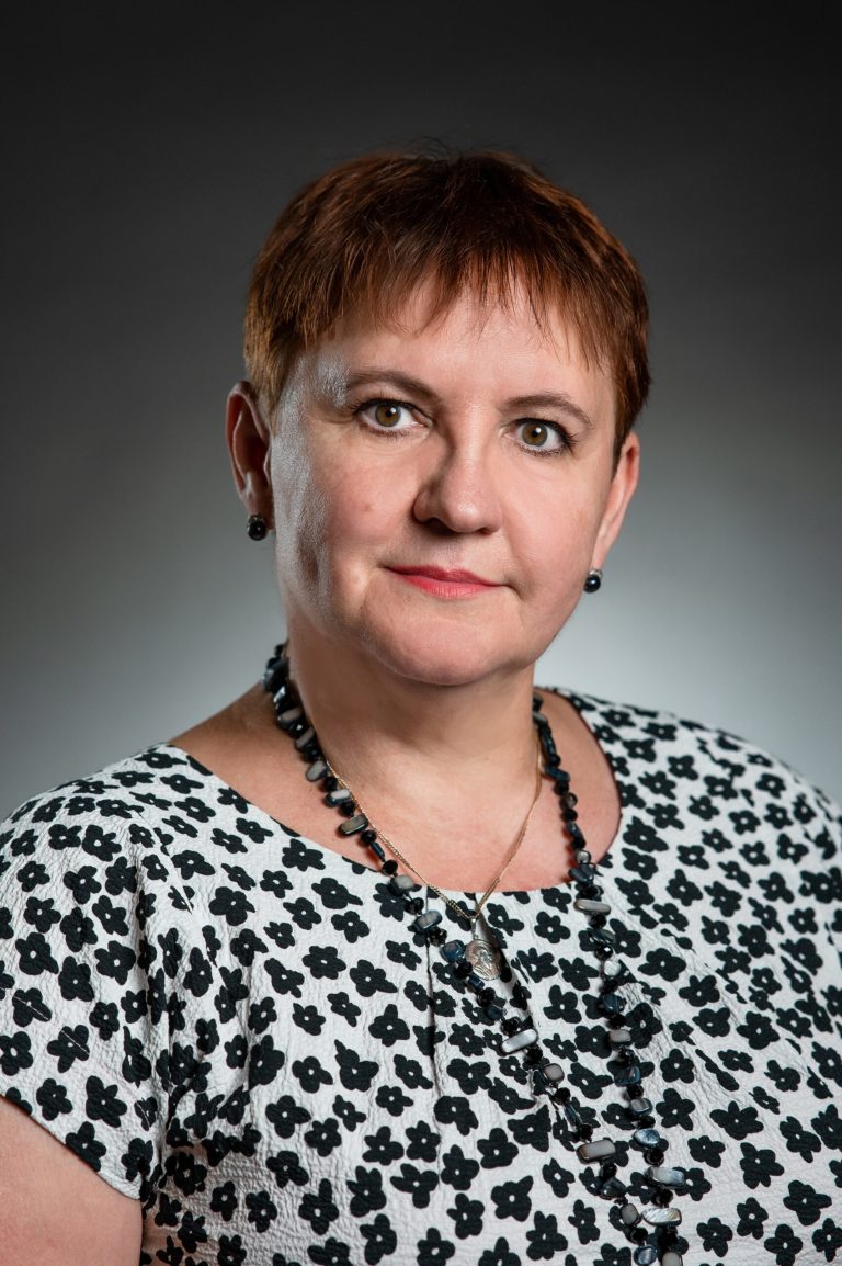 Олена Храмова